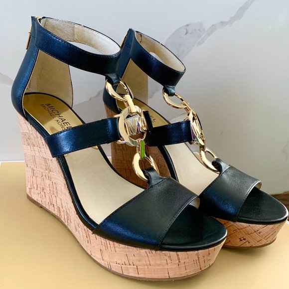 Michael Kors Wedges - Picture 2 of 6